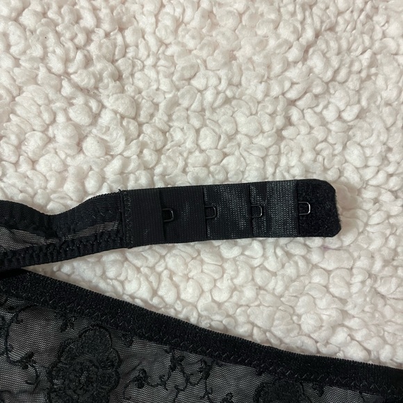 COPY - Intimissimi Garter Belt - Picture 5 of 5